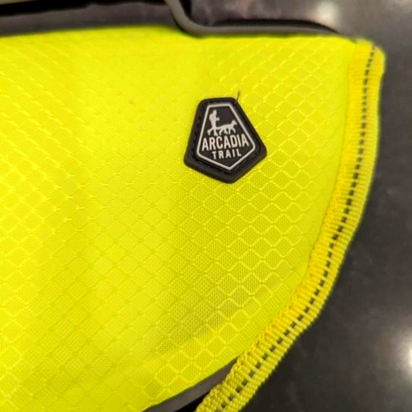 Brand New Arcadia Trail Life Jacket - size Small - Picture 5 of 6